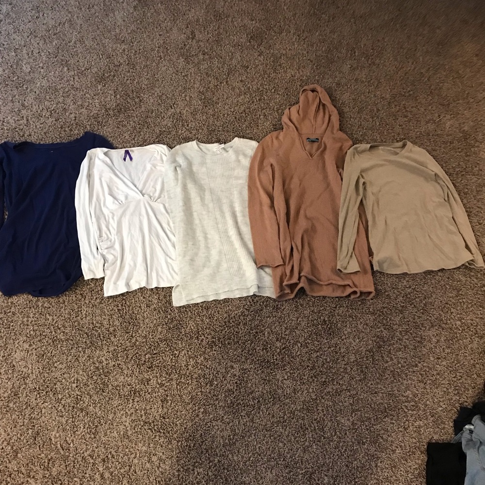 Maternity tops size sm md